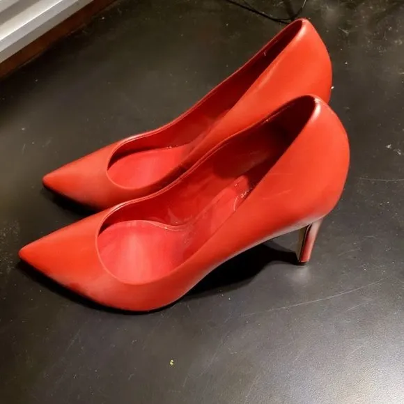 Red Fleece Leather Pump by BROOKS BROTHERS