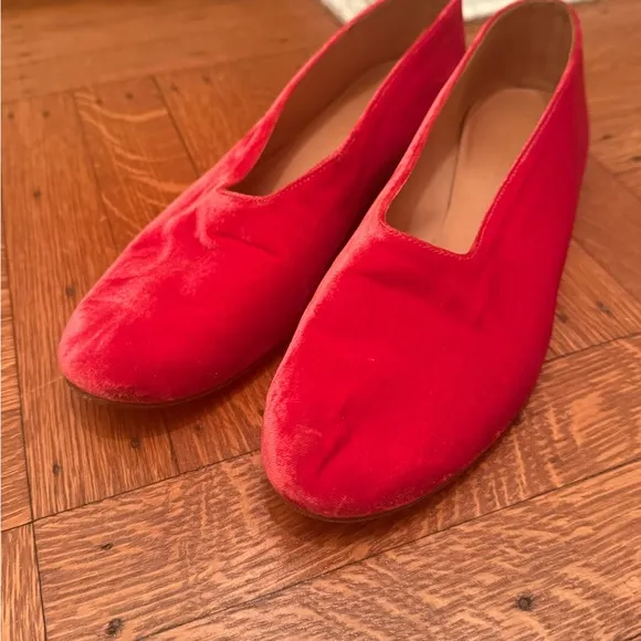 Red Velvet Women's Flats