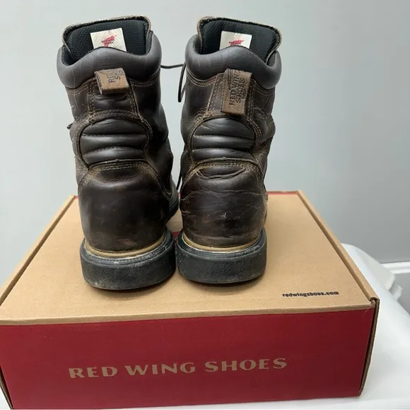 Red Wing 4200 Dynaforce work boots 8-inch waterproof steel toe. Men’s 9.