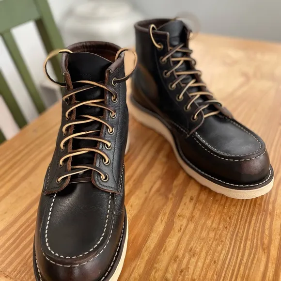 Red Wing Black Prairie Moc Toe Teacore size 8D
