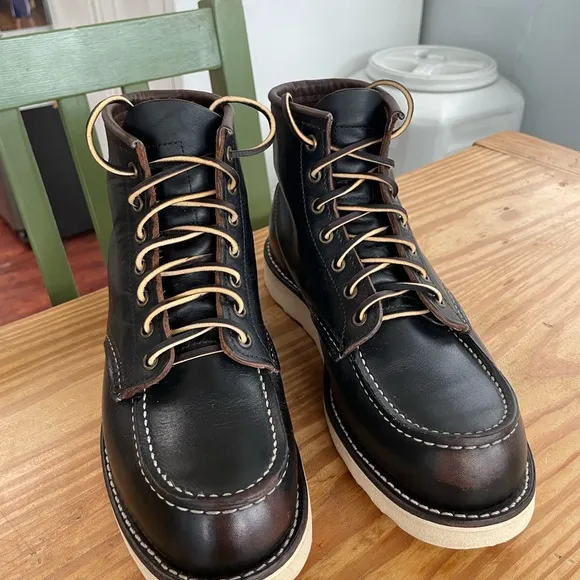 Red Wing Black Prairie Moc Toe Teacore size 8D