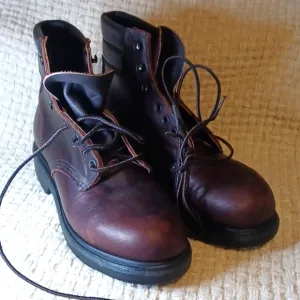 Red Wing Mens Boots PT99 NWOB