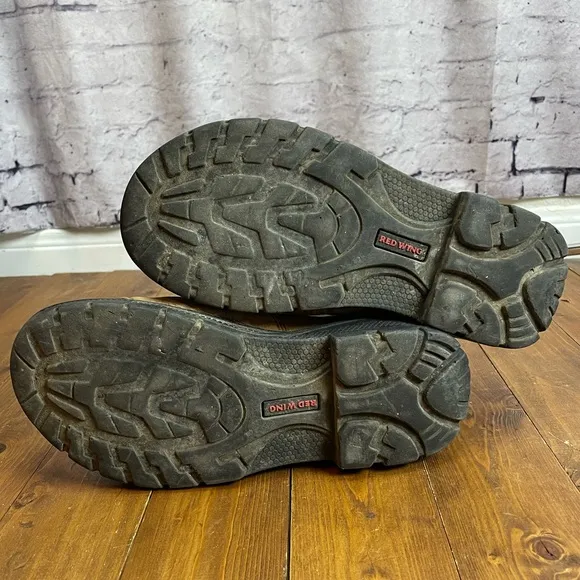 Red Wing shoes 2436 safety toe work boots Mens size 8.5