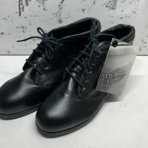 Red Wings Steel Toe Safety Work Shoes Womans 6 1/2D. NEW