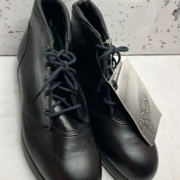 Red Wings Steel Toe Safety Work Shoes Womans 6 1/2D. NEW