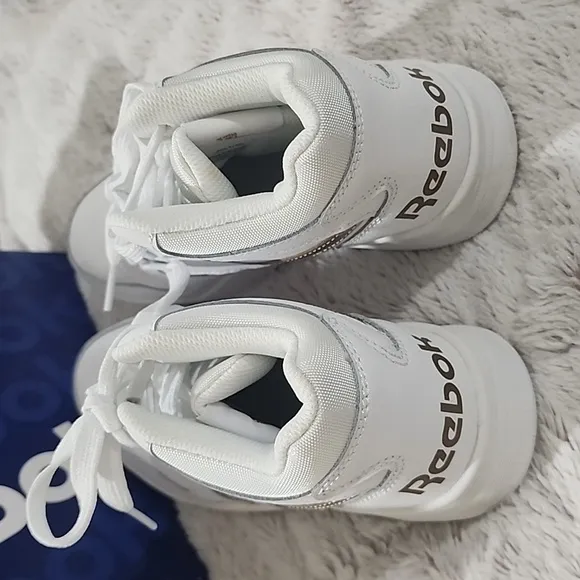 Reebok unisex-child Bb4500 CourtBasketball Sneakers high tops white &amp; rose gold