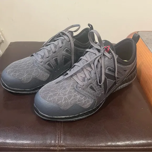Reebok Work Zprint Steel Toe Athletic Work Shoes Men’s Size 9.5M. EUC like new!