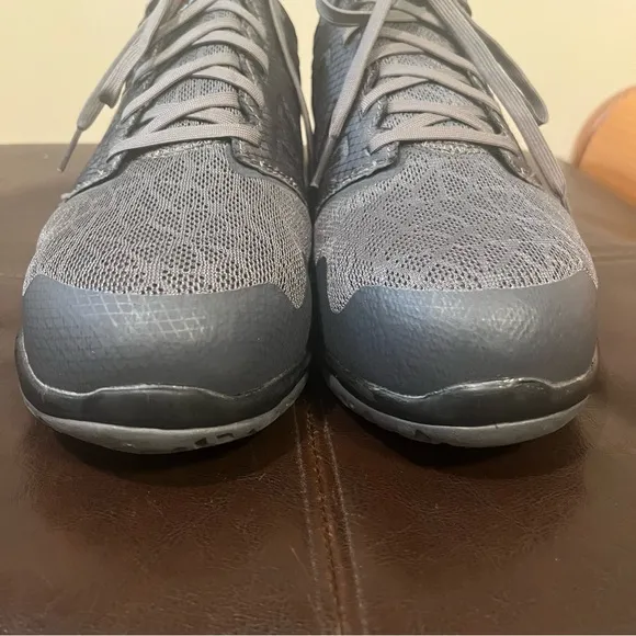 Reebok Work Zprint Steel Toe Athletic Work Shoes Men’s Size 9.5M. EUC like new!
