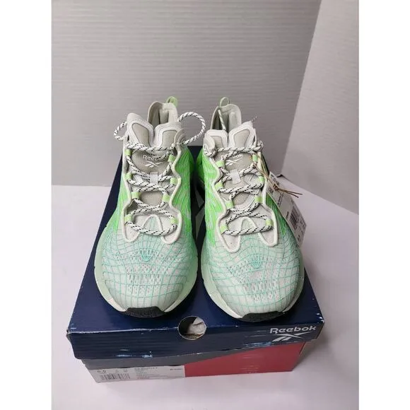 Reebok Zig Kinetica II Sneakers Neon Mint White Gray Women's Sz 8.5 NEW