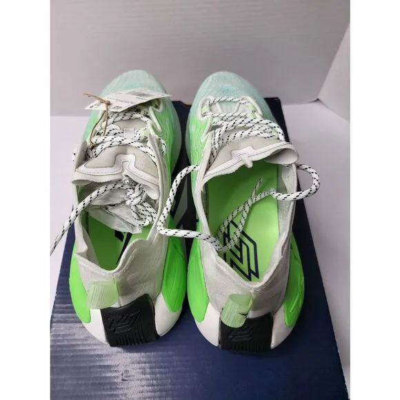 Reebok Zig Kinetica II Sneakers Neon Mint White Gray Women's Sz 8.5 NEW
