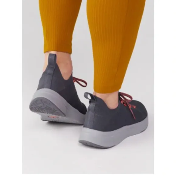 REI Women’s Size 8.5 Beyonder Walking Shoes NWT Odyssey Grey