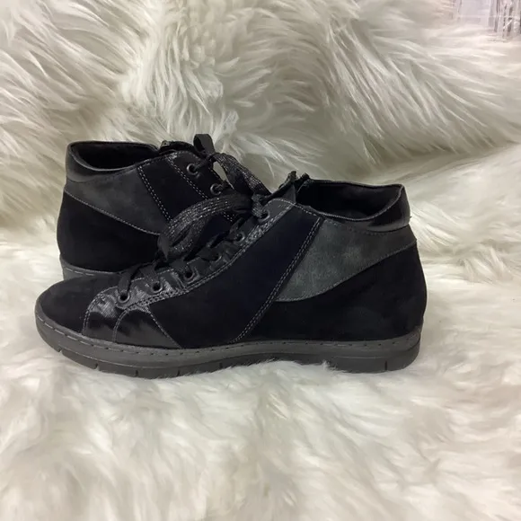 Remonte Kaja High-Top Sneakers - Black - Zip Closure - Size 8 1/2 - New In Box