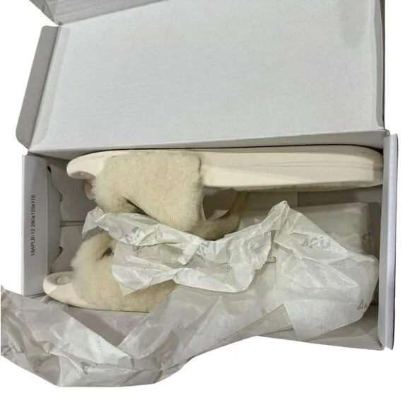 Revolve APL: Athletic Propulsion Labs Womens Shearling Slides - Pristine/Almond