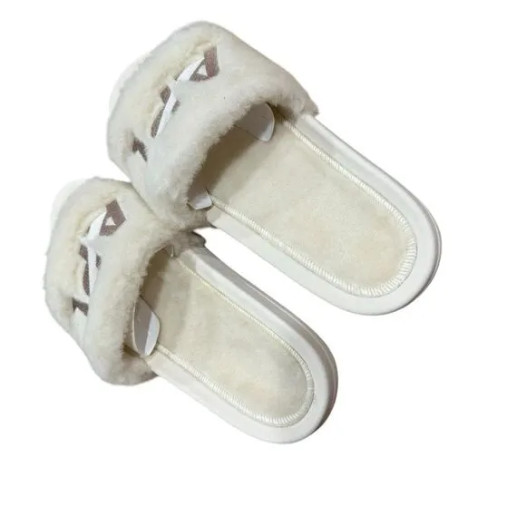 Revolve APL: Athletic Propulsion Labs Womens Shearling Slides - Pristine/Almond