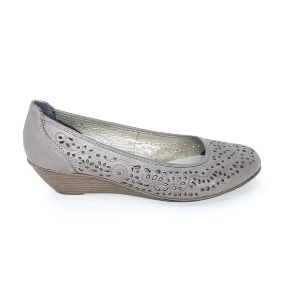 RIEKER Connie Womens 8 Low Wedge Heel Slip On Shoes Business Casual Cute Comfort