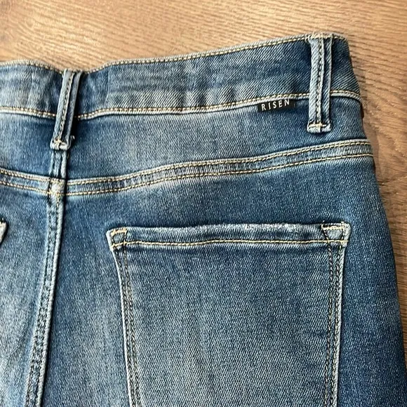 Risen Jeans Women's High Rise Crop Jeans Size 11/30