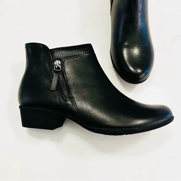 Rockport Carly Side Zip Ankle Bootie | Black Leather | 8.5
