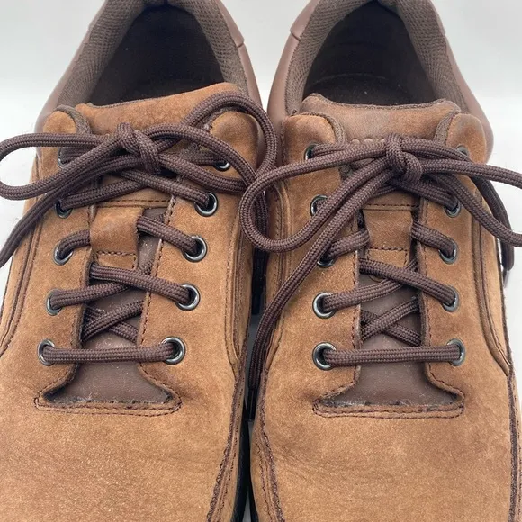 ROCKPORT Men’s Brown Walking Shoes Size 11
