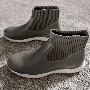 Rockport Total Motion Work Sport EH Steel Women’s Size 9.5 - New In Box