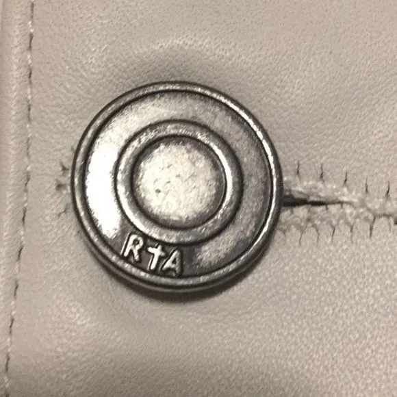 RTA Dash Leather Shorts In Cream