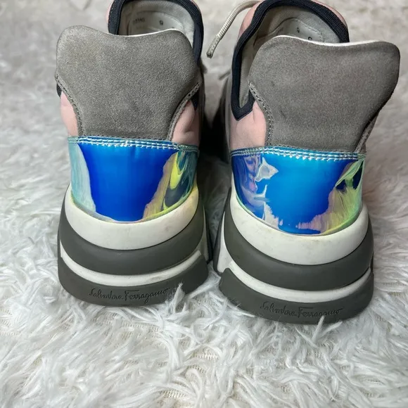 Salvatore Ferragamo Cimbra Sneaker - Women's Grey and Pink size 9