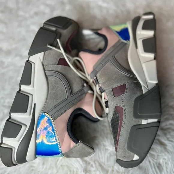 Salvatore Ferragamo Cimbra Sneaker - Women's Grey and Pink size 9