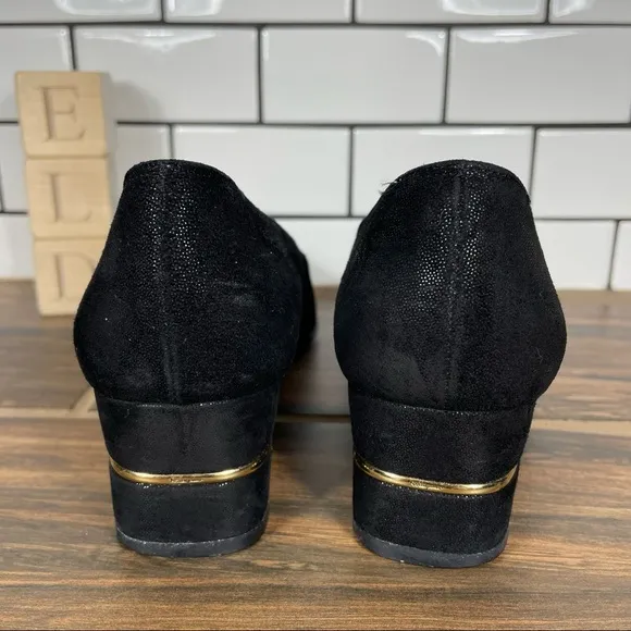 Salvatore Ferragamo Cinzia Pumps Black Shimmer Suede Womens Size 7.5 4A (AAAA)