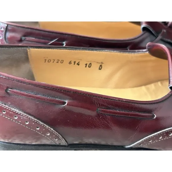 Salvatore Ferragamo Kiltie tassel loafer shoes 10D Burgundy. Work Business Boss