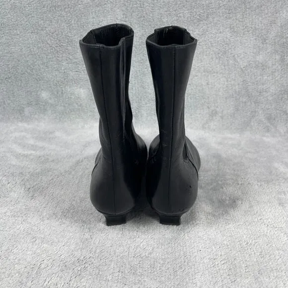 Salvatore Ferragamo Women's Boots US 7 Black Leather Almond Toe Chelsea Boots