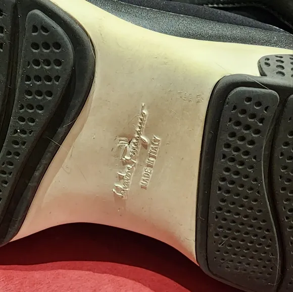 Salvatore FerragamoMen's Lisbona Black Leather Sneaker