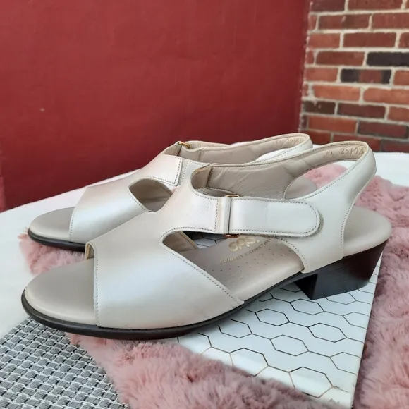 SAS Tripad Suntimer Comfort Slingback Low Block Heel Sandal Dress Shoes 8