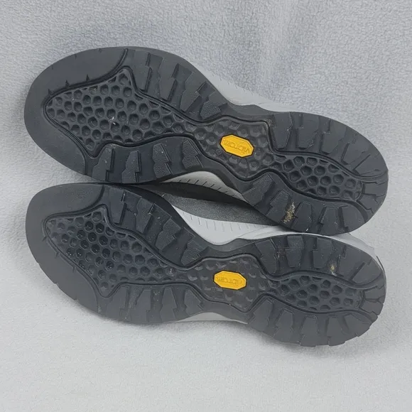 Scarpa Mojito Hiking Shoes Men’s Size 11.5 Grey Suede Comfort Fit Vibram Soles