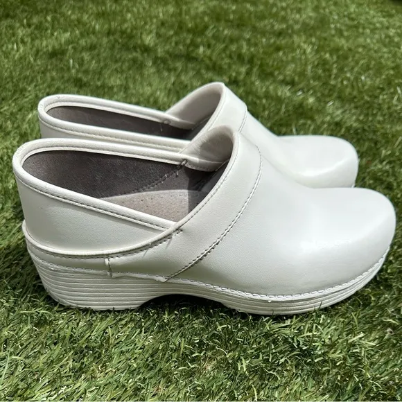 Set of 2 Dansko Professional Clogs Nursing Culinary Teacher Comfort Shoes Sz 39