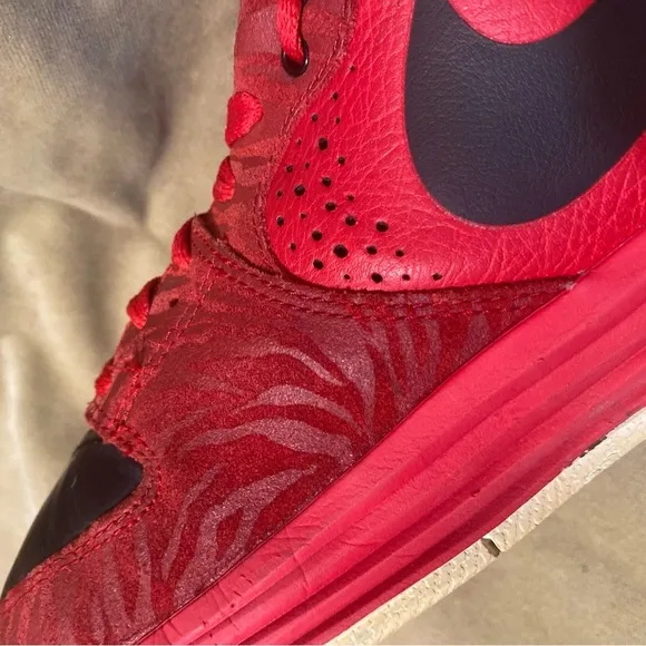 Size 11.5  Men’s Nike Paul Rodriguez 7 Premium SB University Red
