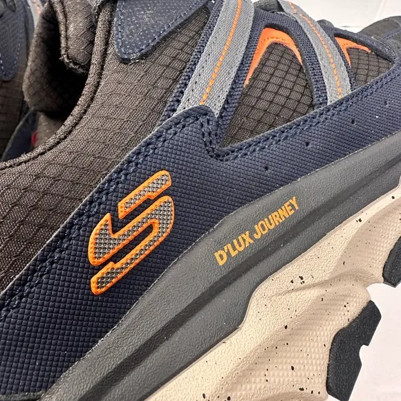 Skechers D’Lux Journey Sport Trail Shoes Sz 9.5
