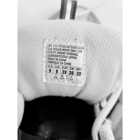 Skechers Shape Ups Walking Toning Shoes Sneakers Womens  Size 9‎ White/Gray/Pink