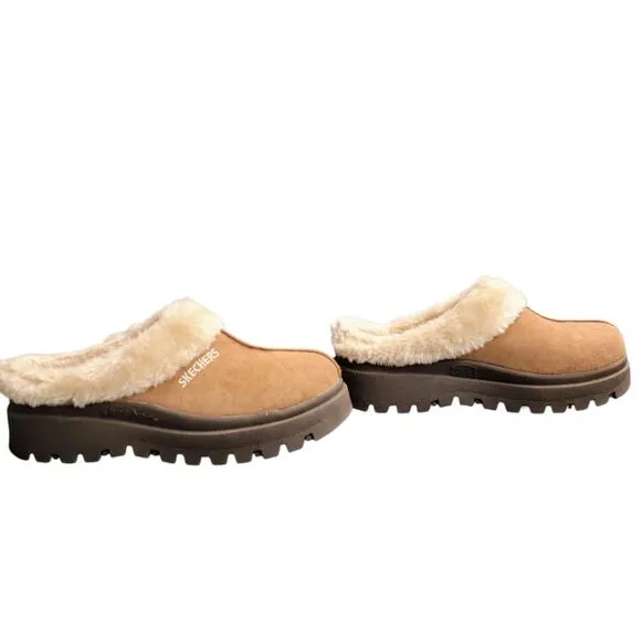 SKECHERS Tan Suede Leather Shindigs Fortress Clogs Slip On Comfy Warm Shoes