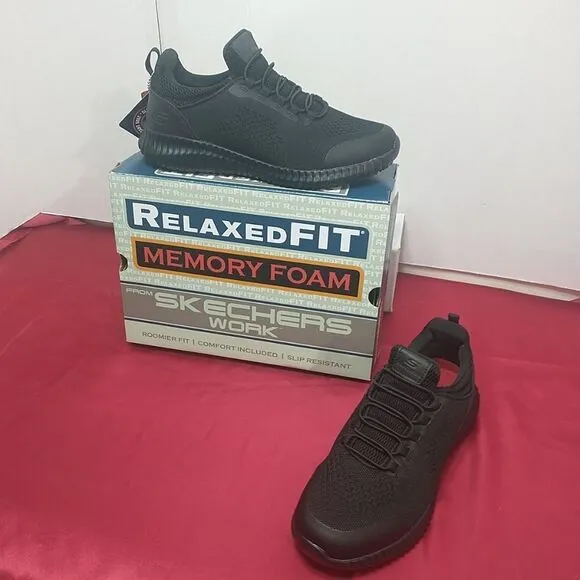 Skechers Womans SZ 9.5 Work Black shoes Memory Foam Slipon Slip Resistant 77260