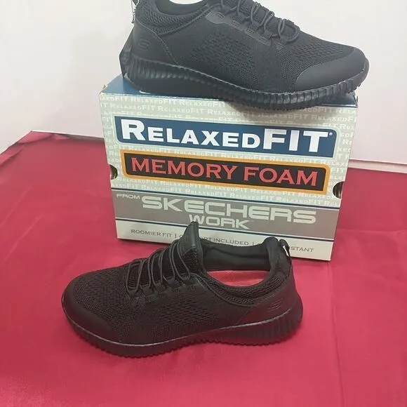 Skechers Womans SZ 9.5 Work Black shoes Memory Foam Slipon Slip Resistant 77260