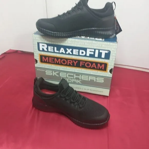 Skechers Womans SZ 9.5 Work Black shoes Memory Foam Slipon Slip Resistant 77260