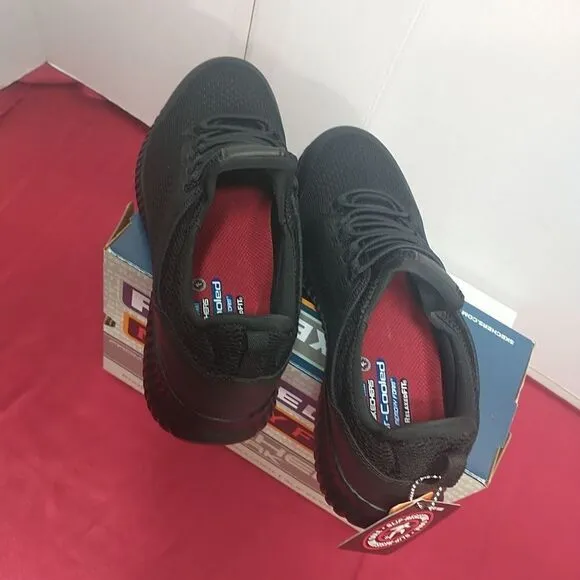 Skechers Womans SZ 9.5 Work Black shoes Memory Foam Slipon Slip Resistant 77260