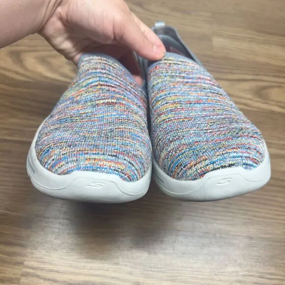 Skechers Womens Go Walk Arch Fit Multi Walking Shoes Size 9.5 W Wide 12487