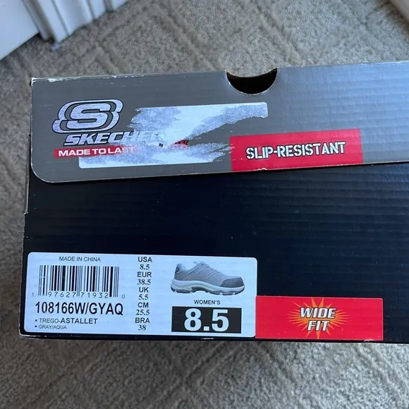 Sketchers work sneakers 8.5 wide