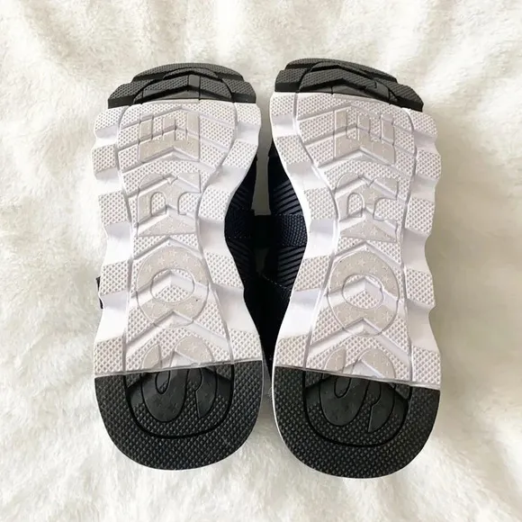 Sorel black/white kinetic lite strap sneakers