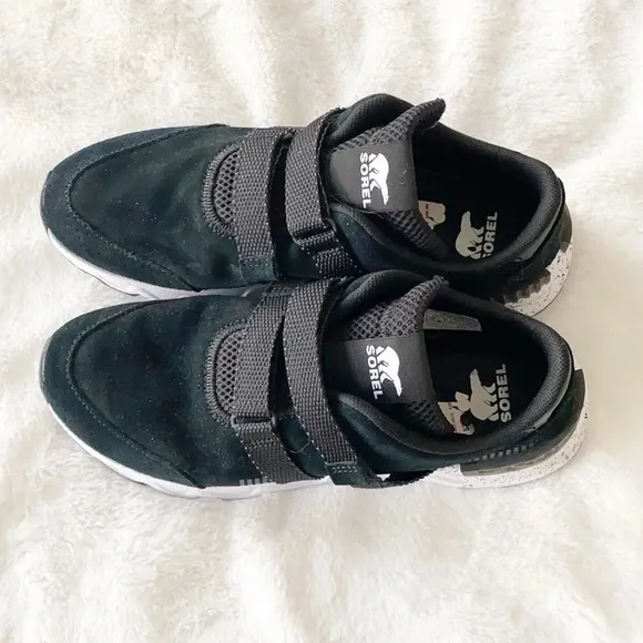 Sorel black/white kinetic lite strap sneakers