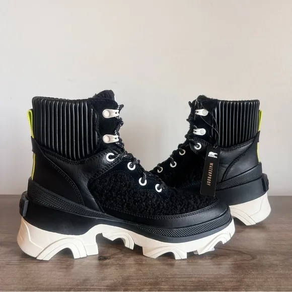 SOREL Brex Cozy Lace Women's Boot Size 6.5 SKU#243239