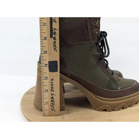 Sorel Brex Heel Boot Waterproof Womans 8.5 Block Green Brown Gum Leather