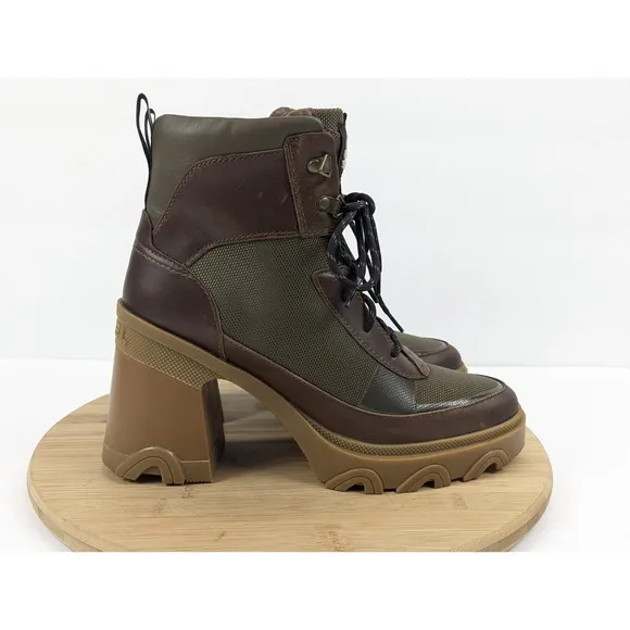 Sorel Brex Heel Boot Waterproof Womans 8.5 Block Green Brown Gum Leather