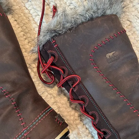 SOREL Cate The Great Red Laces in RARE Deco Color Way Size USA 6