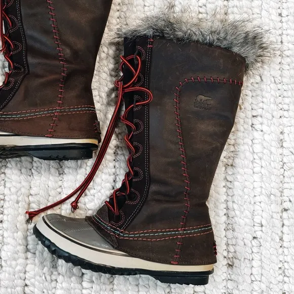 SOREL Cate The Great Red Laces in RARE Deco Color Way Size USA 6